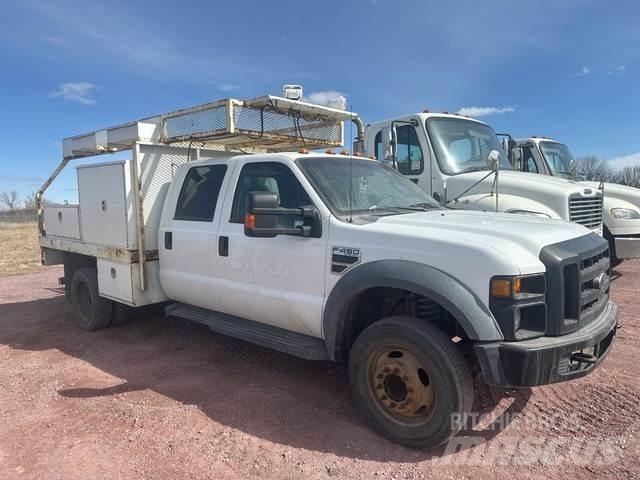 Ford F-450 Lava-autot