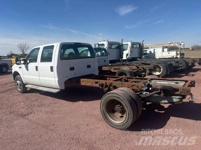 Ford F-450 Ohjaamot ja sisustat