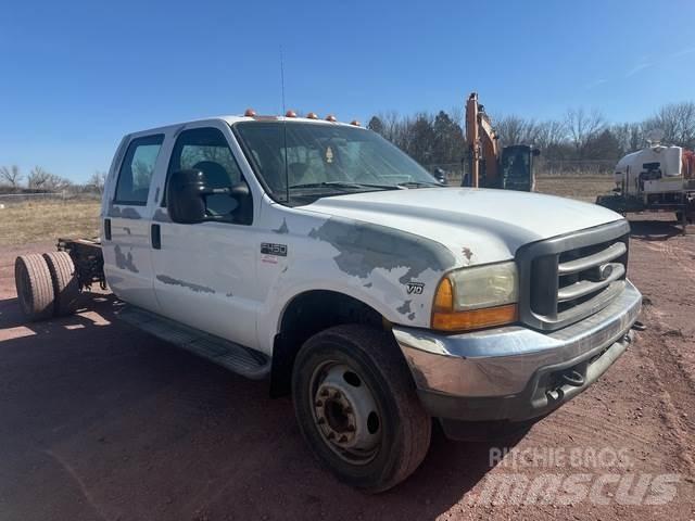 Ford F-450 Ohjaamot ja sisustat