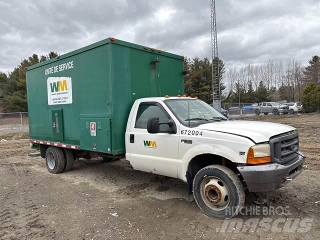Ford F-450 Lava-autot