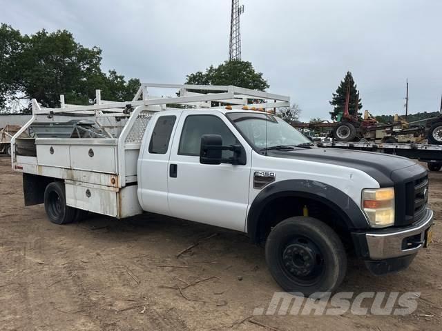 Ford F-450 Lava-autot