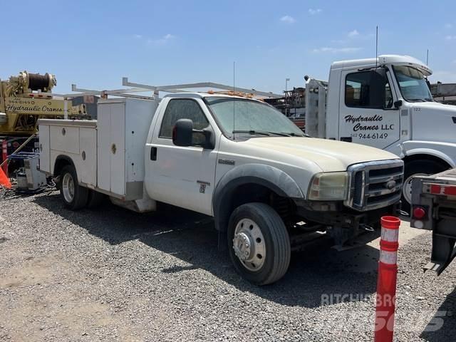 Ford F-450 Lava-autot