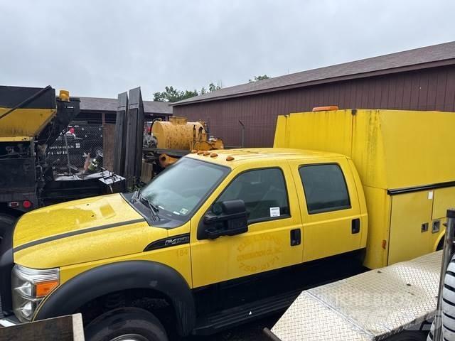 Ford F-450 Lava-autot