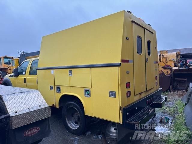 Ford F-450 Lava-autot