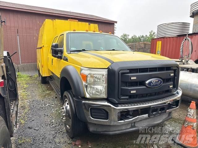 Ford F-450 Lava-autot