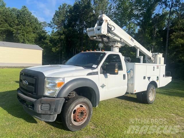 Ford F-450 Nostolava-autot