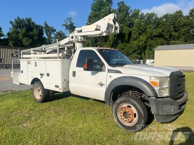 Ford F-450 Nostolava-autot