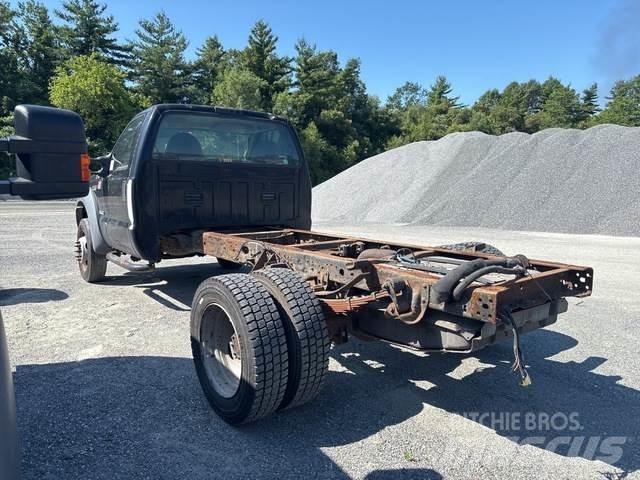 Ford F-450 Ohjaamot ja sisustat
