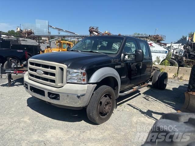 Ford F-450 Ohjaamot ja sisustat