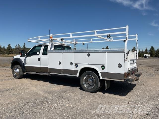 Ford F-450 Lava-autot