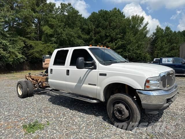 Ford F-450 Ohjaamot ja sisustat