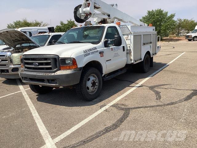 Ford F-450 Nostolava-autot