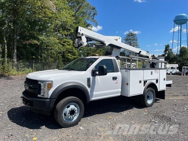 Ford F-450 Nostolava-autot