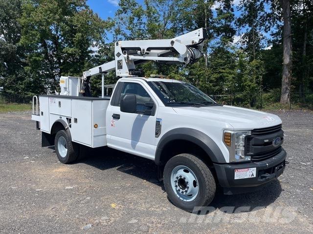 Ford F-450 Nostolava-autot