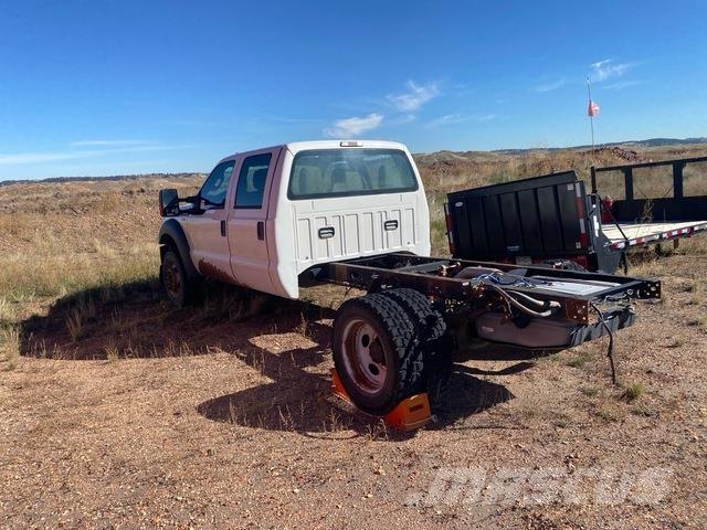 Ford F-450 Ohjaamot ja sisustat