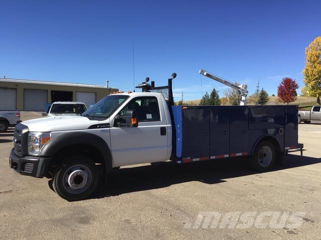 Ford F-450 Tienhoitoautot