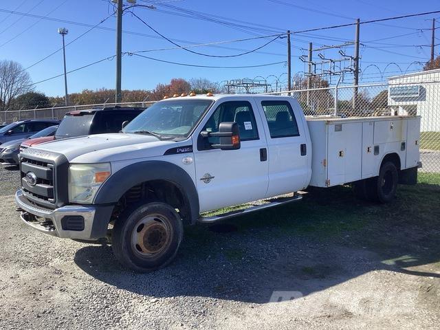 Ford F-450 Lava-autot