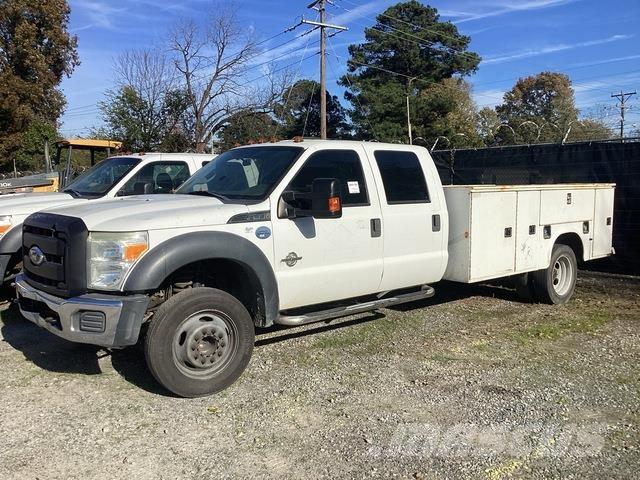 Ford F-450 Lava-autot