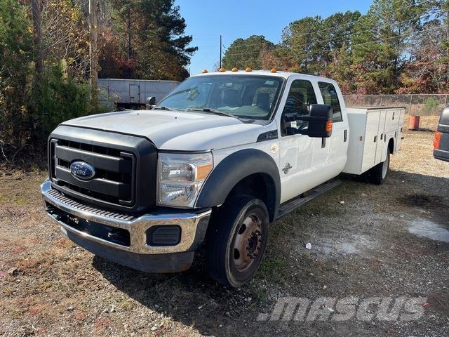 Ford F-450 Lava-autot