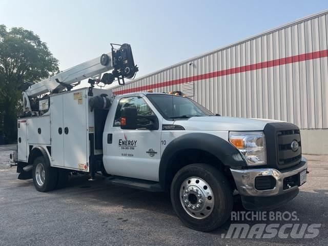 Ford F-550 Lava-autot