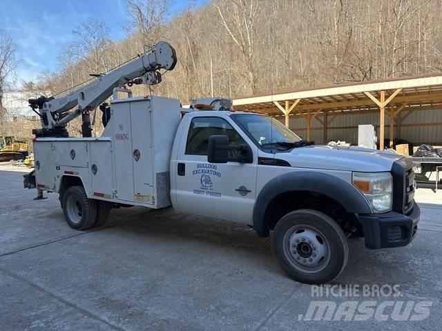 Ford F-550 Tienhoitoautot