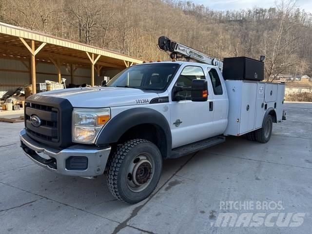 Ford F-550 Tienhoitoautot