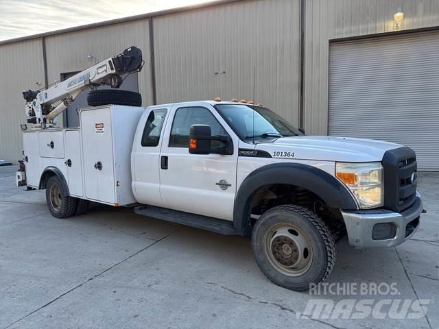 Ford F-550 Tienhoitoautot