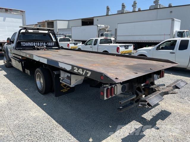 Ford F-550 Hinausautot