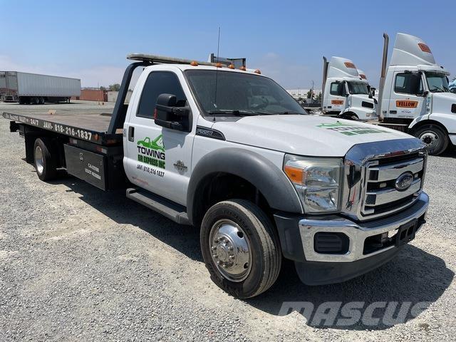 Ford F-550 Hinausautot