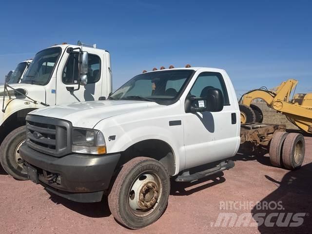 Ford F-550 Ohjaamot ja sisustat