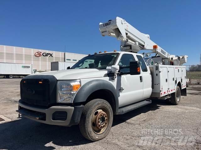Ford F-550 Nostolava-autot