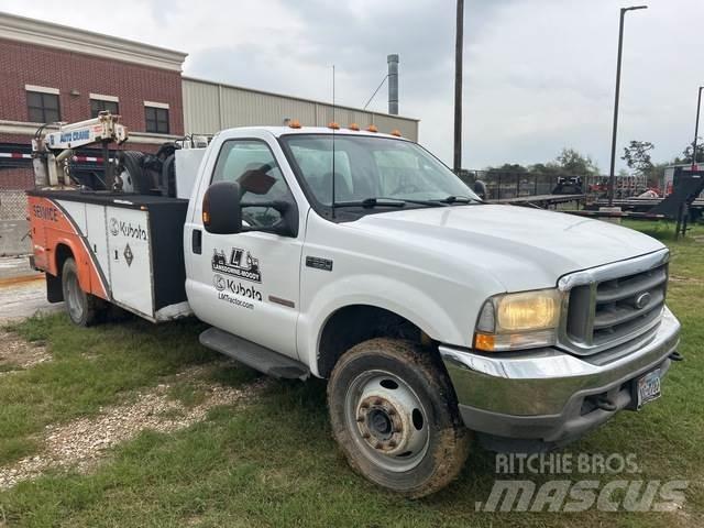 Ford F-550 Tienhoitoautot