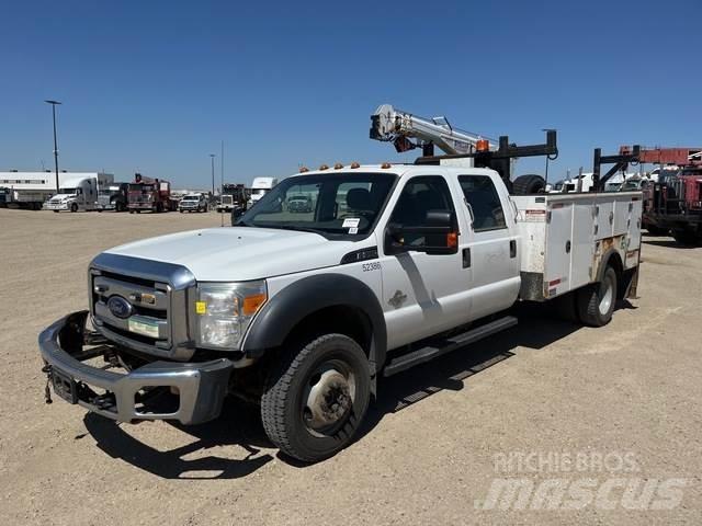 Ford F-550 Tienhoitoautot