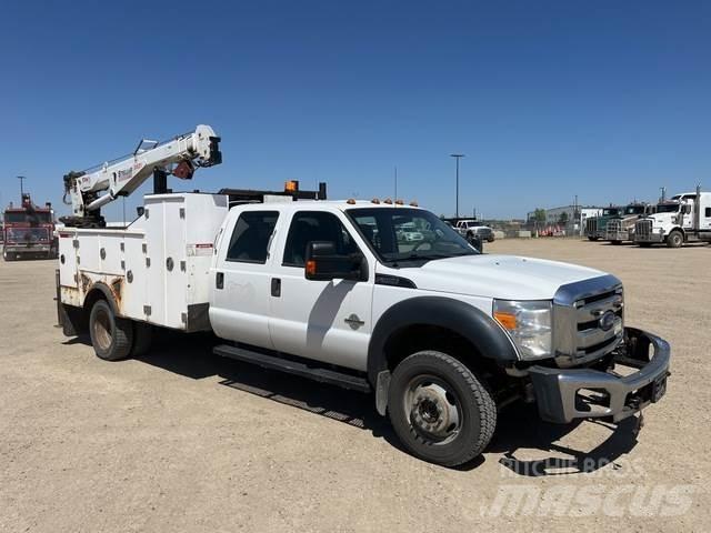 Ford F-550 Tienhoitoautot