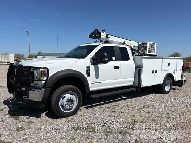 Ford F-550 Tienhoitoautot
