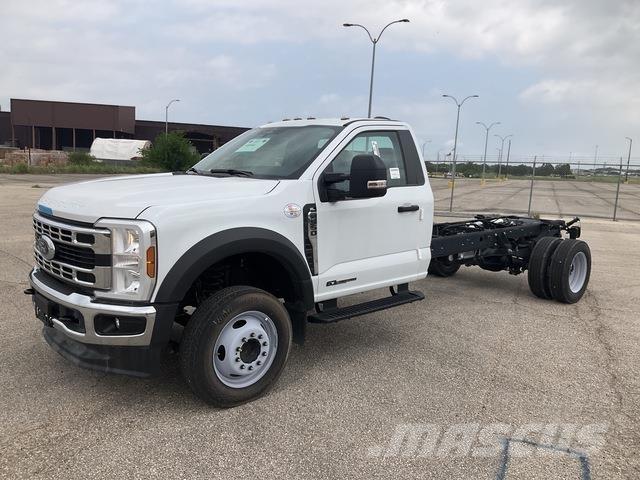 Ford F-550 Ohjaamot ja sisustat