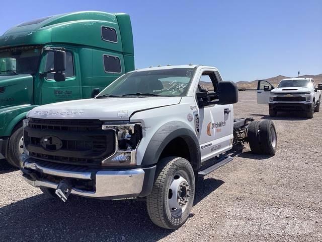 Ford F-550 Ohjaamot ja sisustat