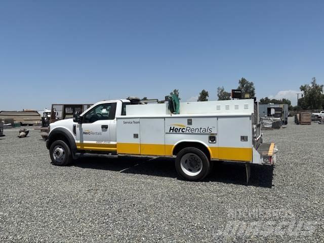 Ford F-550 Tienhoitoautot