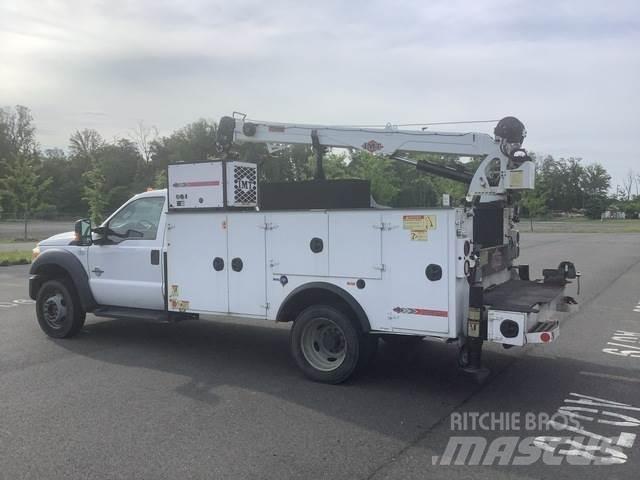 Ford F-550 Tienhoitoautot