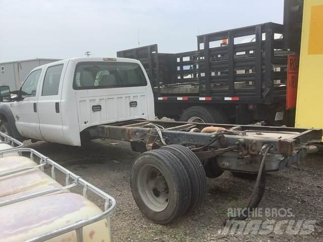 Ford F-550 Ohjaamot ja sisustat