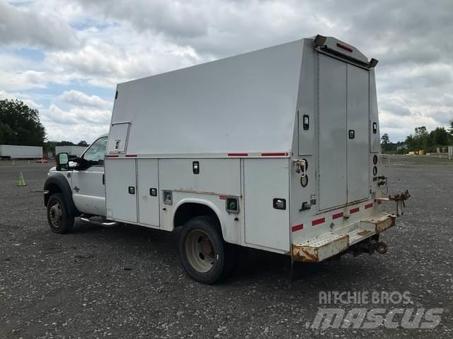 Ford F-550 Lava-autot