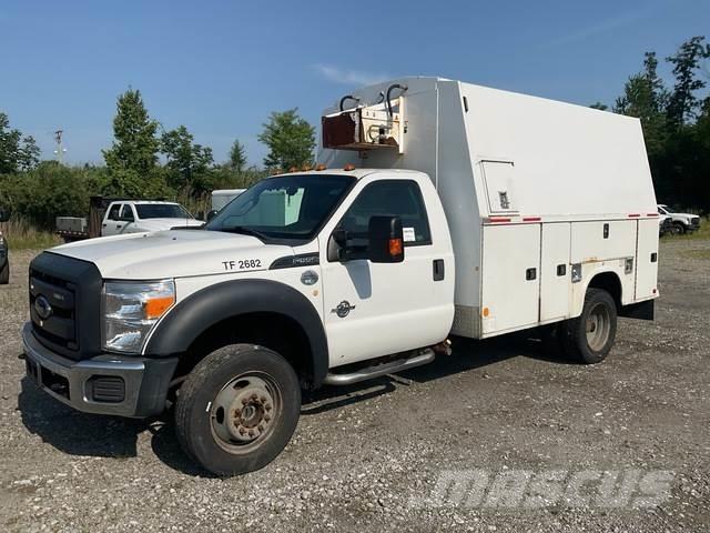 Ford F-550 Lava-autot