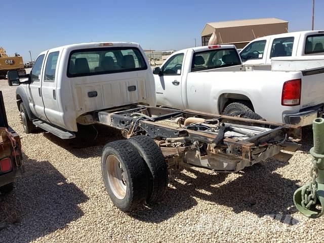 Ford F-550 Ohjaamot ja sisustat
