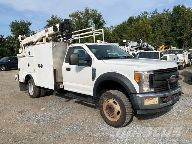 Ford F-550 Tienhoitoautot