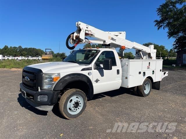 Ford F-550 Nostolava-autot