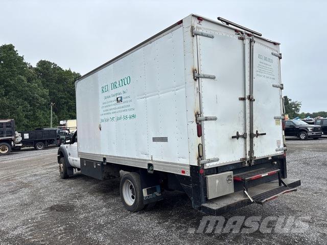 Ford F-550 Umpikorikuorma-autot