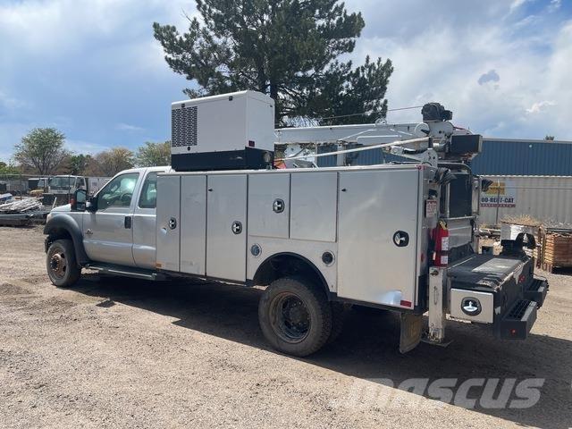 Ford F-550 Tienhoitoautot