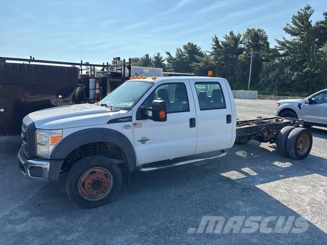 Ford F-550 Ohjaamot ja sisustat