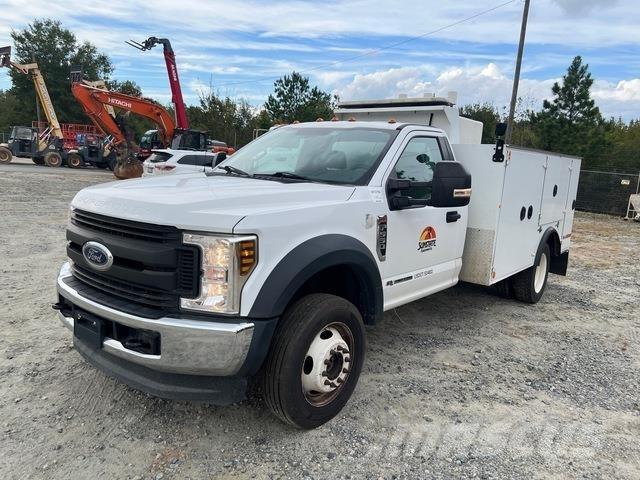 Ford F-550 Tienhoitoautot