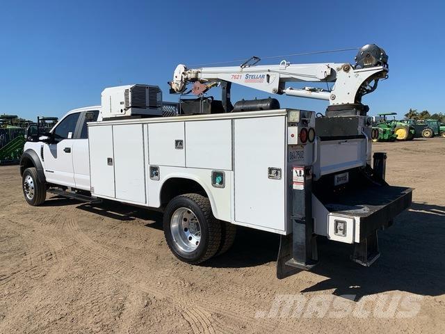Ford F-550 Tienhoitoautot